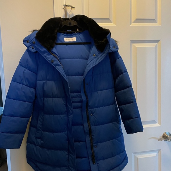 Women’s faux fur trim hooded coat with tulip hem - Picture 2 of 6